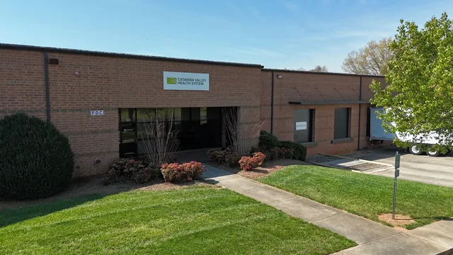 1- Main Listing Photo