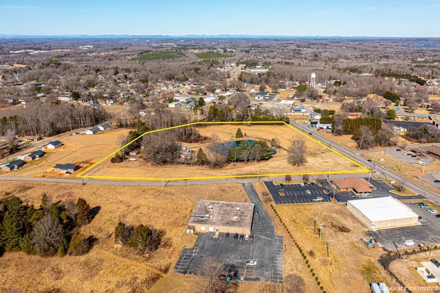 1- Main Listing Photo