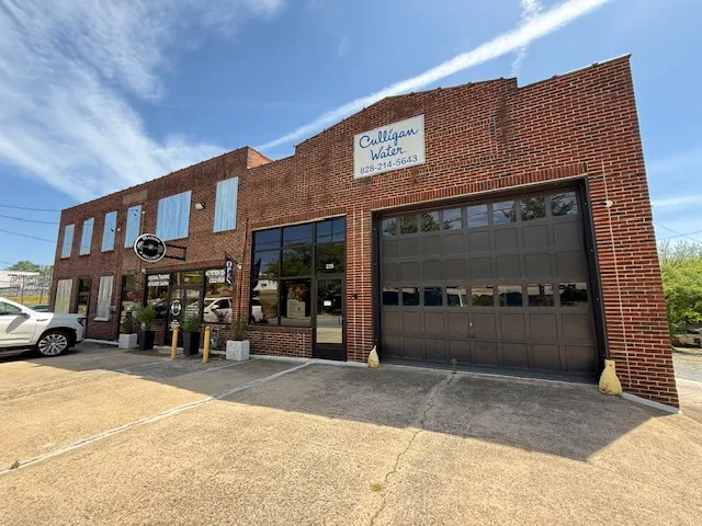 1- Main Listing Photo