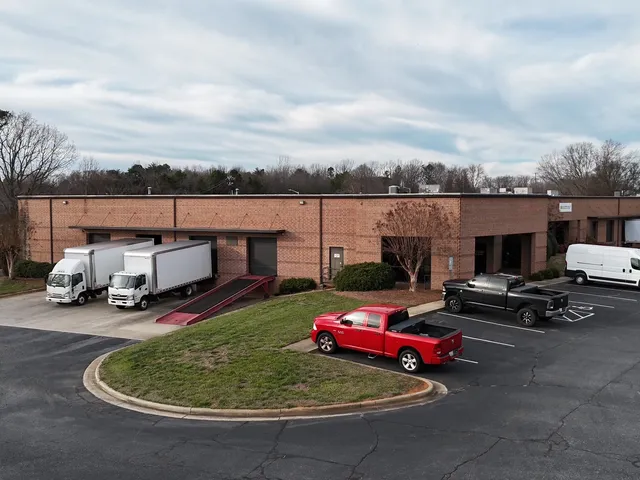 1- Main Listing Photo