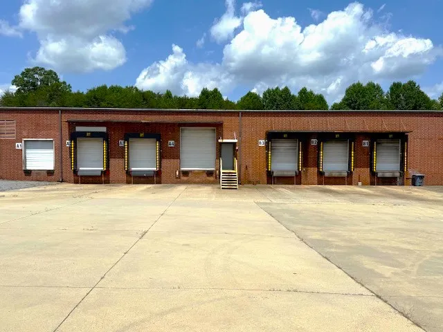 1- Main Listing Photo