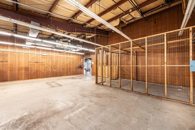 20- Warehouse