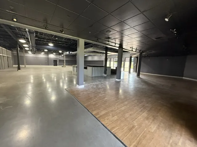 3- Retail Showroom