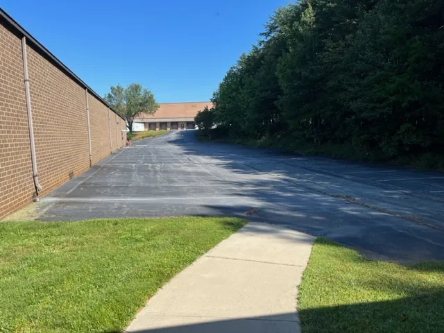 4- Back-Pavement