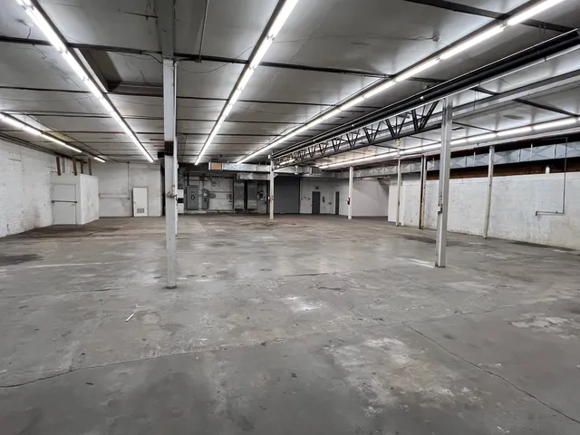 4- Interior Warehouse 2