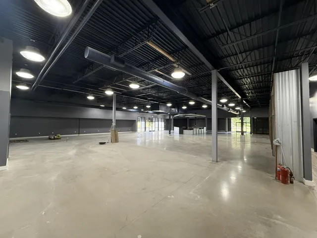 5- Retail-Showroom