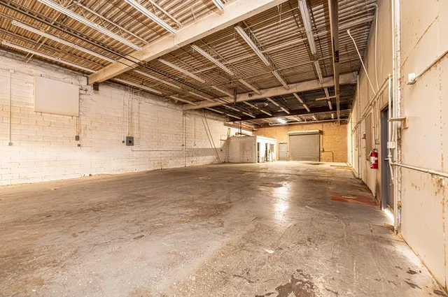 7- Warehouse