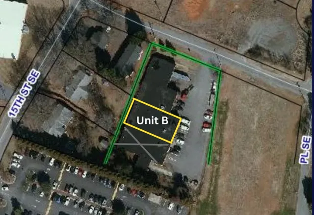 9- 1516 F Ave- Unit B outlined aerial